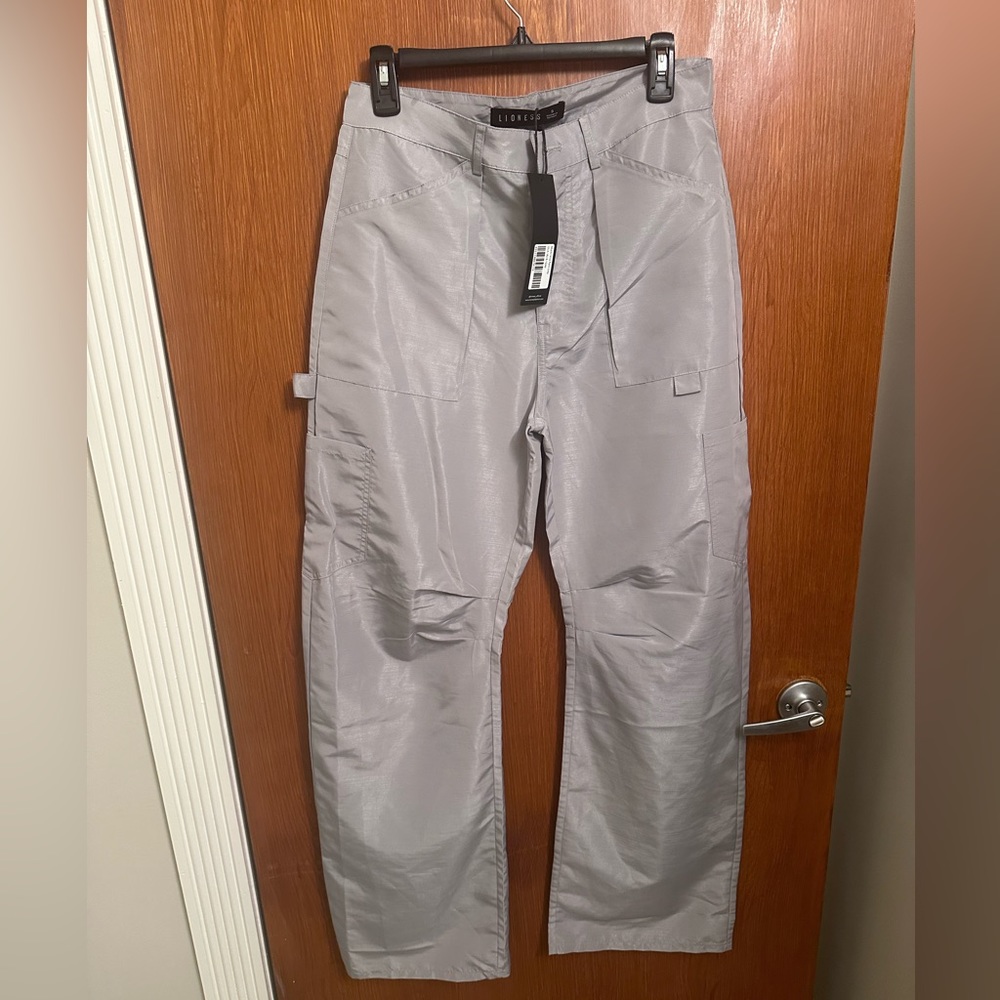Lioness cargo pants size small
